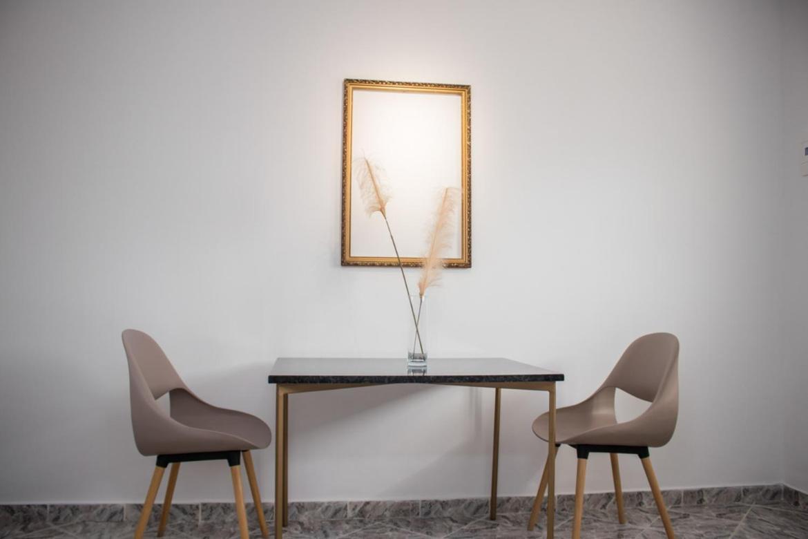 Vila Shehaj Luxury Apartment Vlorë Екстериор снимка